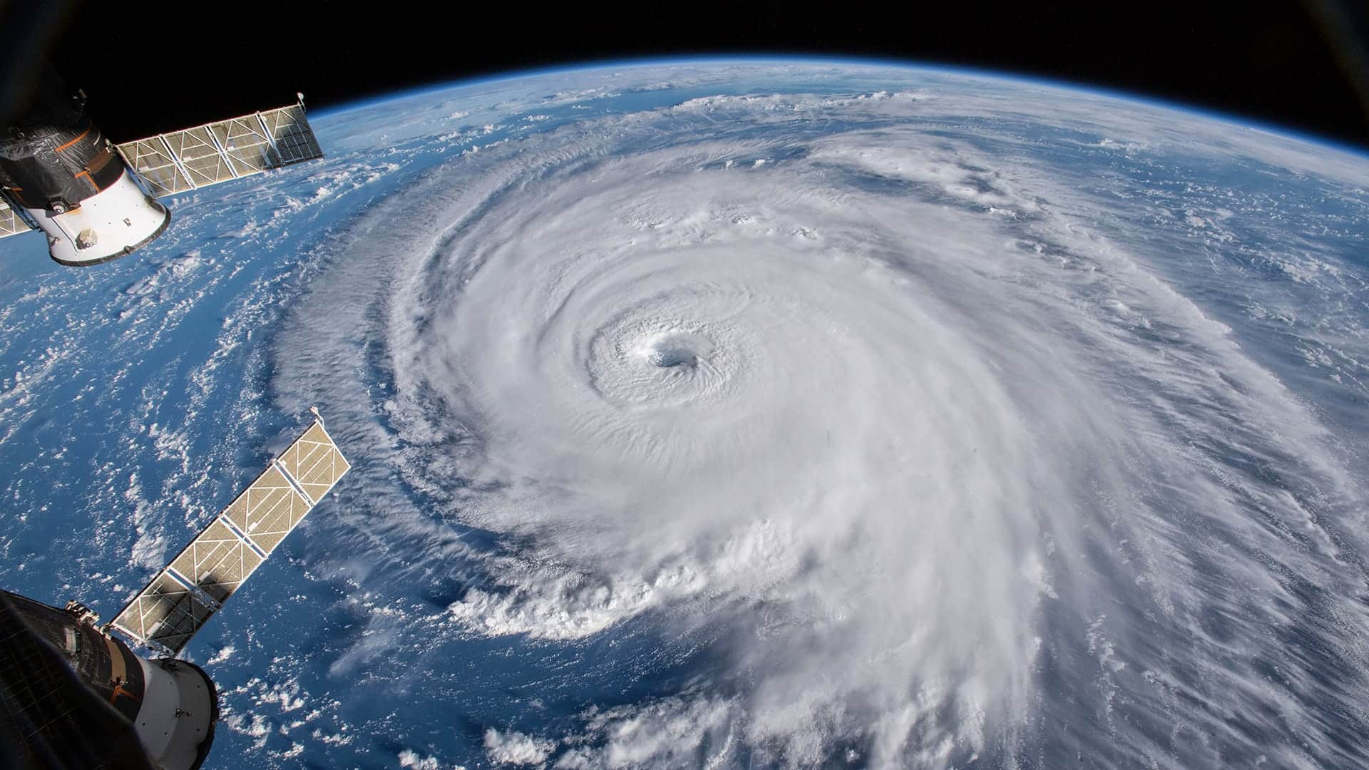 hurricane florence satellite photo