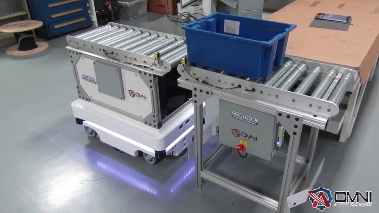 MiR’s mobile platform works with a variety of modular robotics accessories. Source: Omni Automation