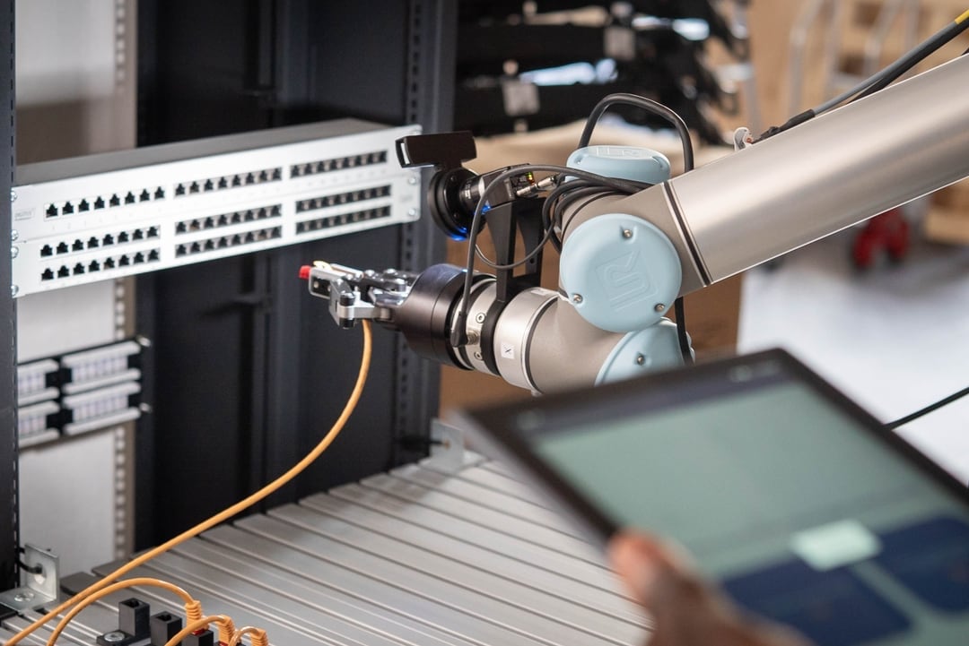 How AI-controlled robots enable flexible manufacturing