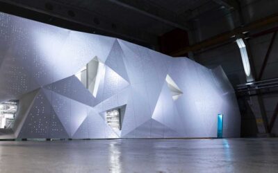 Developing Large Computer Model Ensembles with LUMI to Simulate Ice Flows in the Antarctic